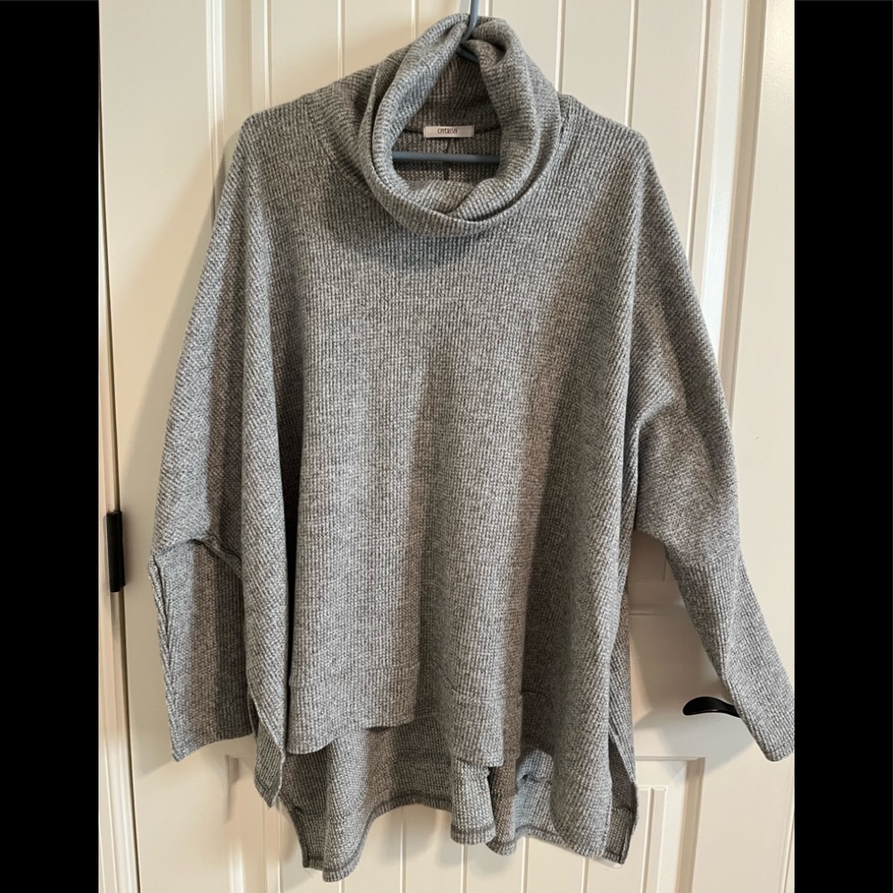 Women’s sweater
